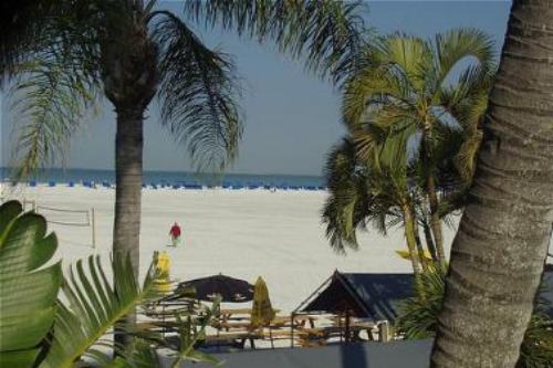 Holiday Inn Ft. Myers Beach 007